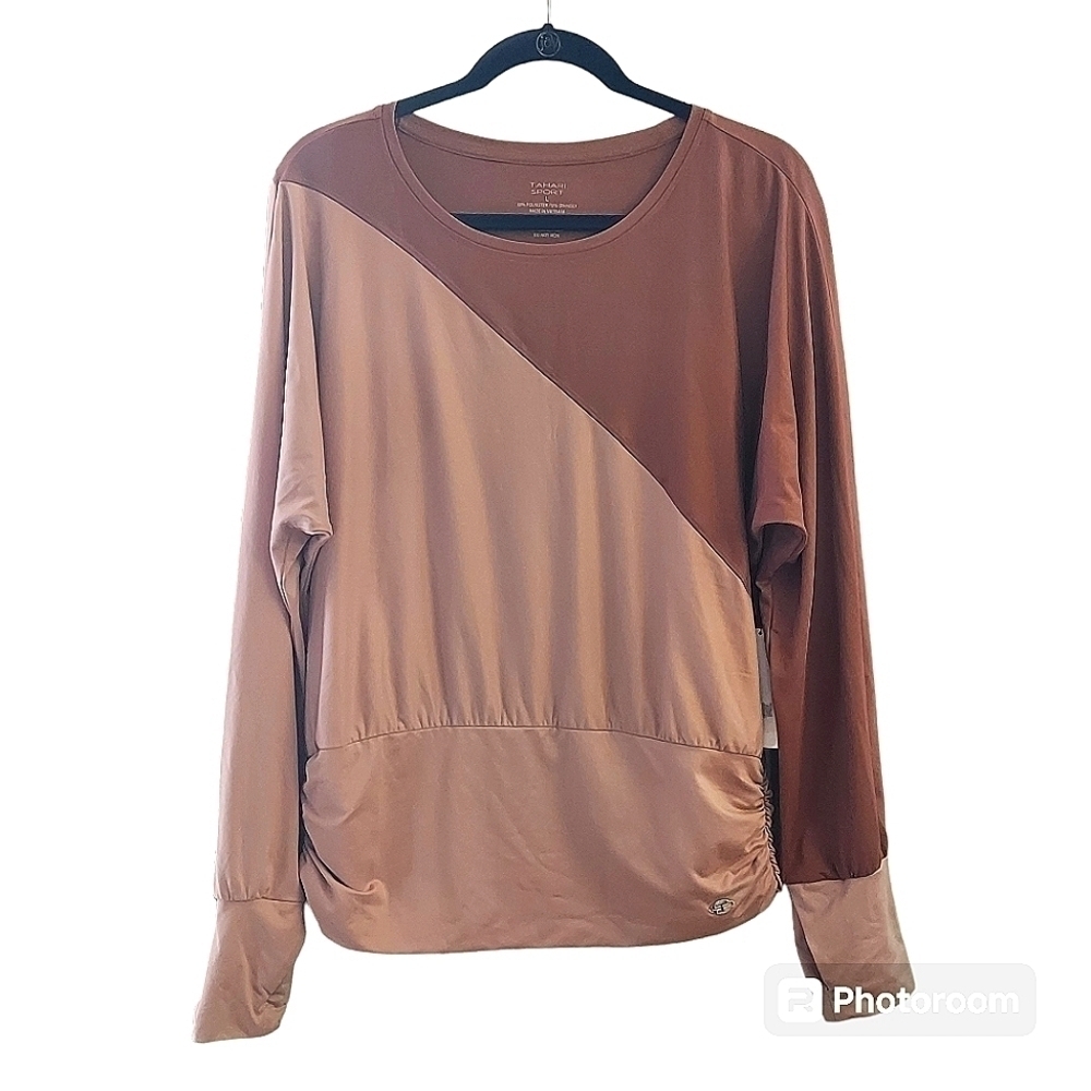 TAHARI SPORT Diagonal Color Block Dolman Sleeve Pullover Top